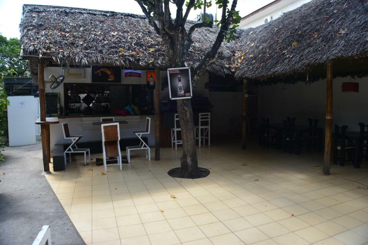 Triniti Oysterbay Hotel Dar es Salaam Exterior photo